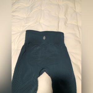 VGUC Free People Self Hem Ecology Leggings